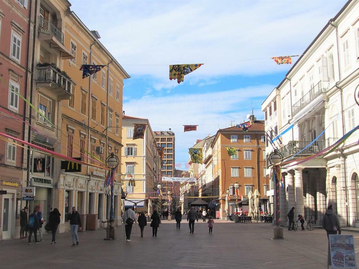 Apartman Baronessa Agatha Lägenhet Rijeka Exteriör bild
