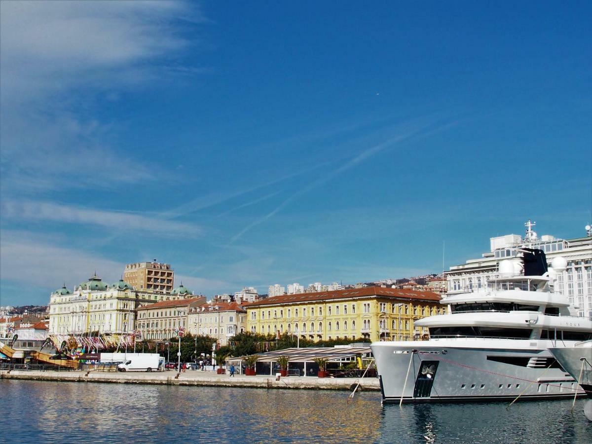 Apartman Baronessa Agatha Lägenhet Rijeka Exteriör bild
